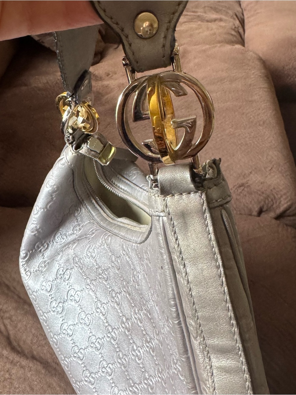 Gucci Silver Metallic GG Embossed Hobo Bag with Gold Hardware - Picture 2 of 5